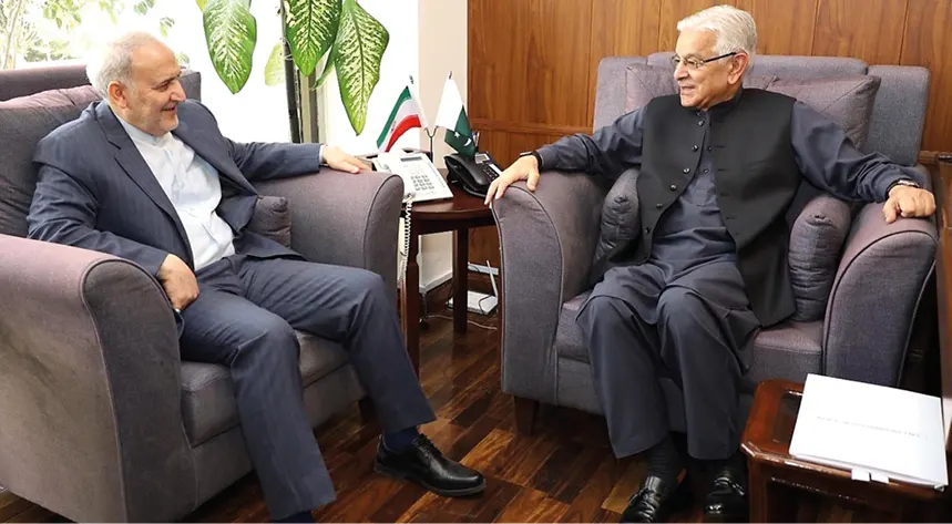 Iranian Envoy and Defence Minister Discuss Strengthening Bilateral Ties